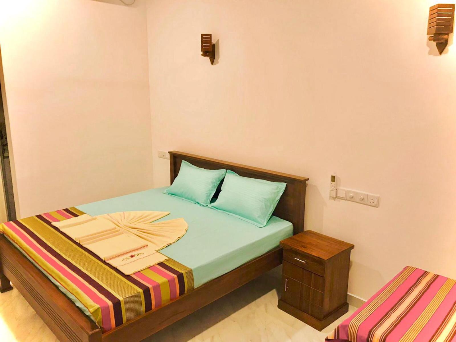 Hotel Navodya Guest Mirissa Zimmer foto